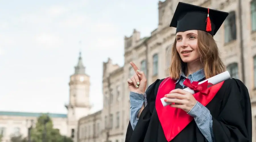 How Much Does It Cost To Get A Degree In The UK?